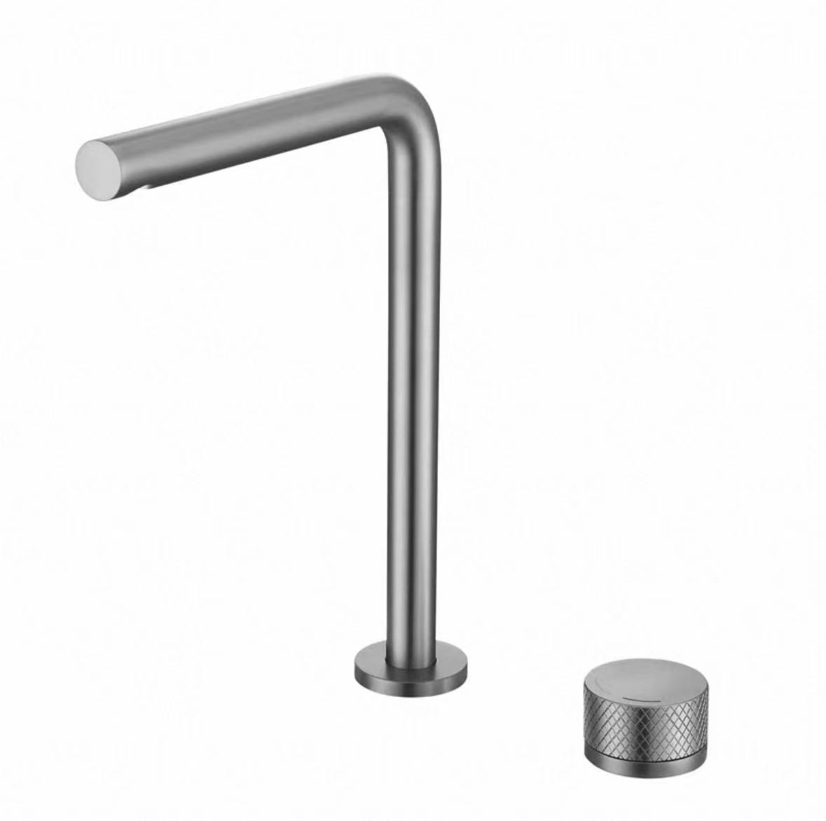 Čistě černý geometrický dělený faucet